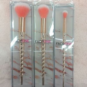 Unicorn handle make up brushes